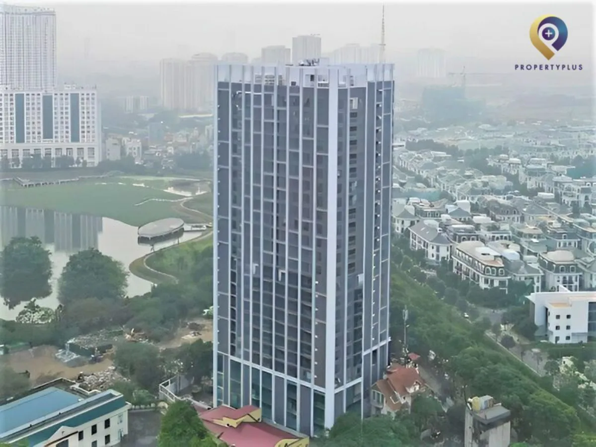 Full exterior view of Trinity Tower in Thanh Xuan, Hanoi